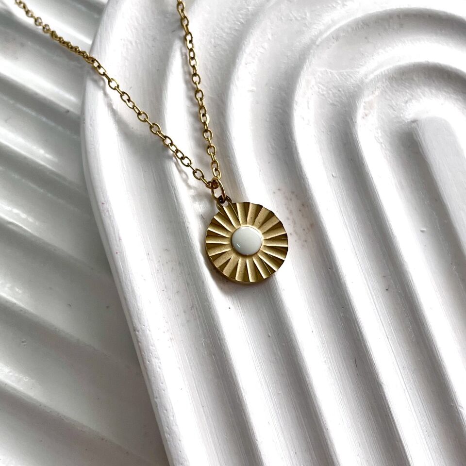 Çelik Beyaz Taşlı Kolye