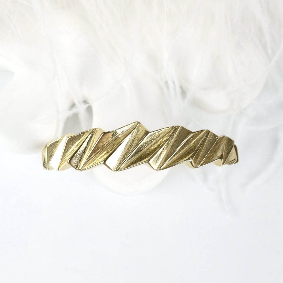 Çelik Dalgalı Kelepçe