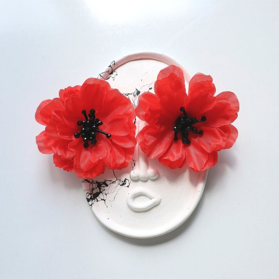 Kırmızı Kumaş Çiçek Küpe