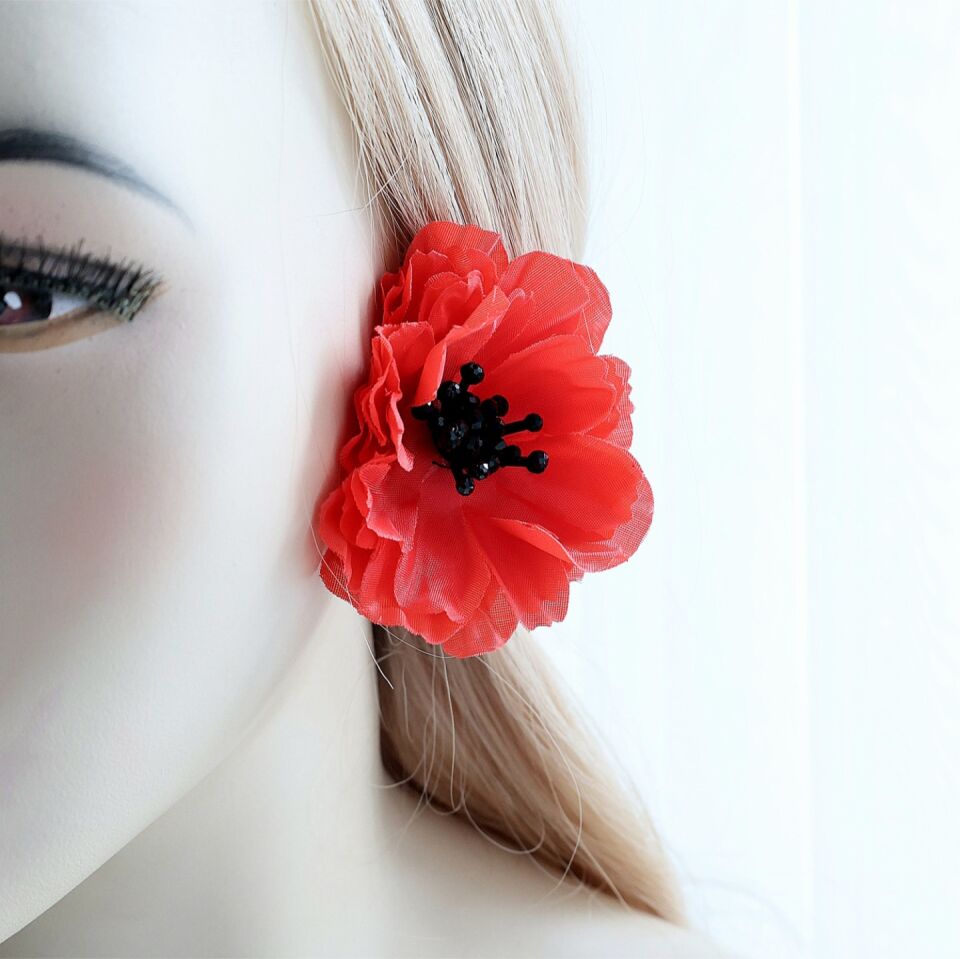 Kırmızı Kumaş Çiçek Küpe