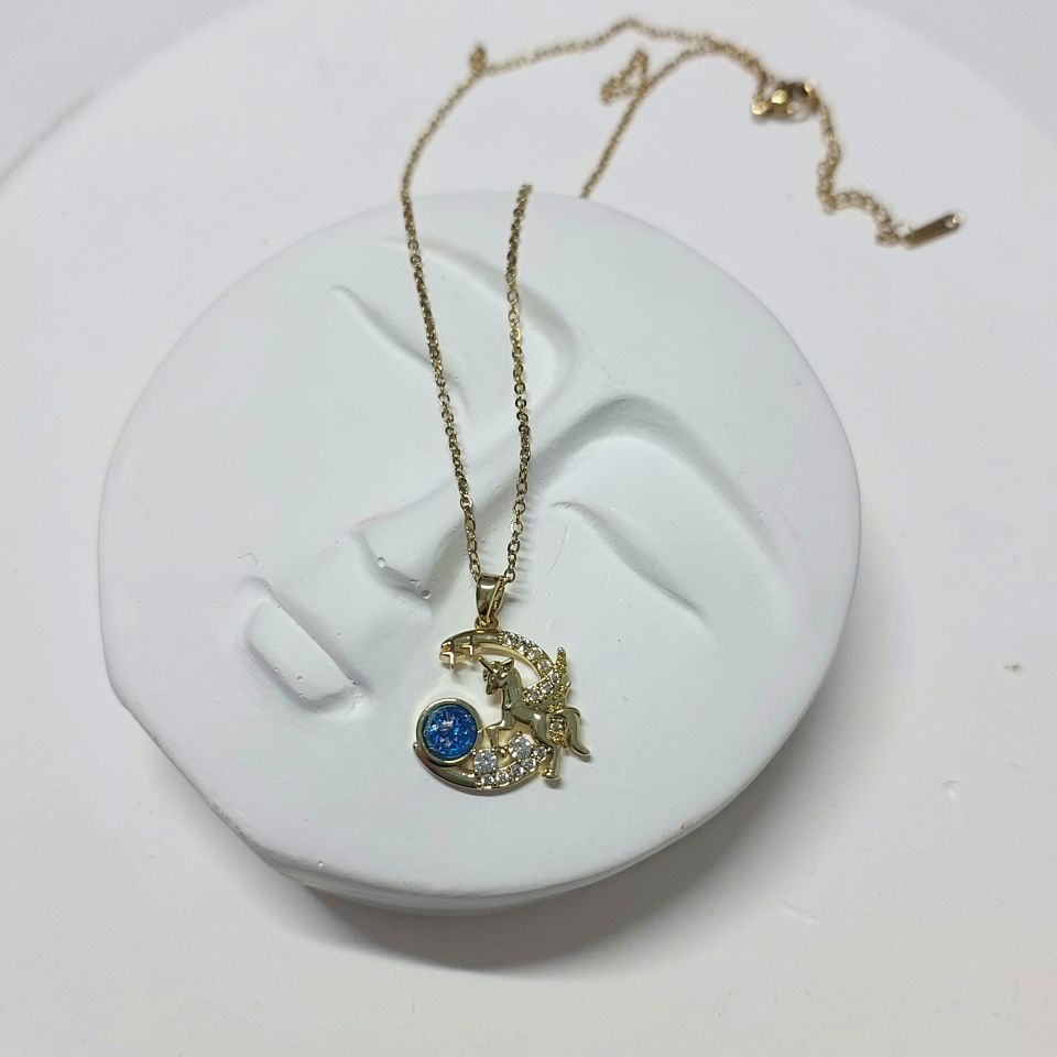 Çelik Unicorn Kolye