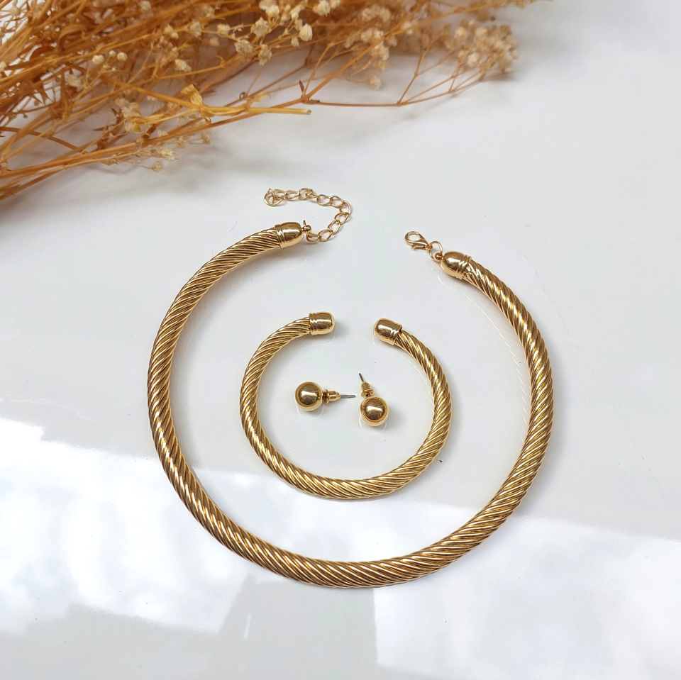 Helen Kolye & Bileklik & Küpe Set