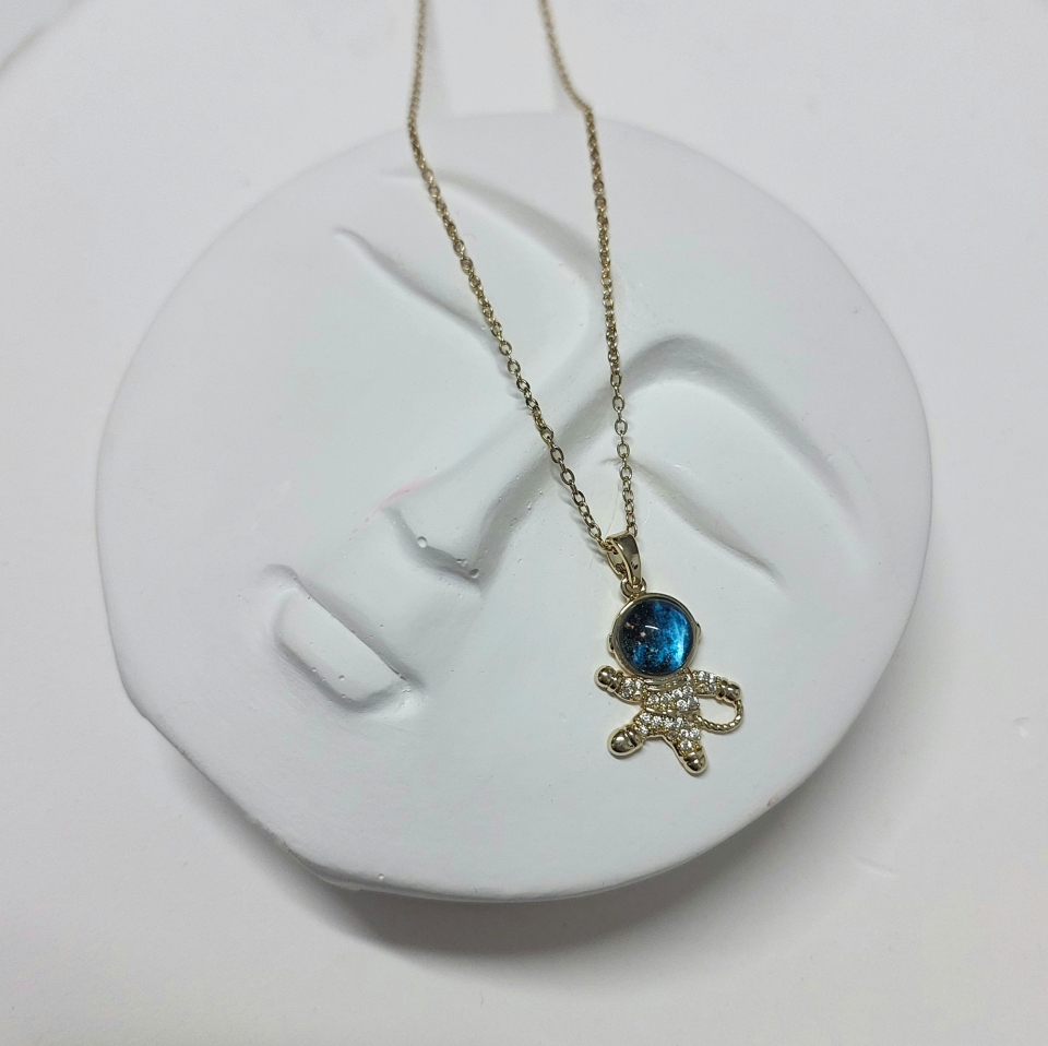 Çelik Astronot Kolye