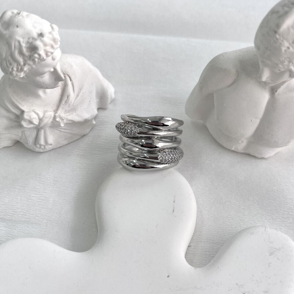 Özel Seri Taşlı Yüzük