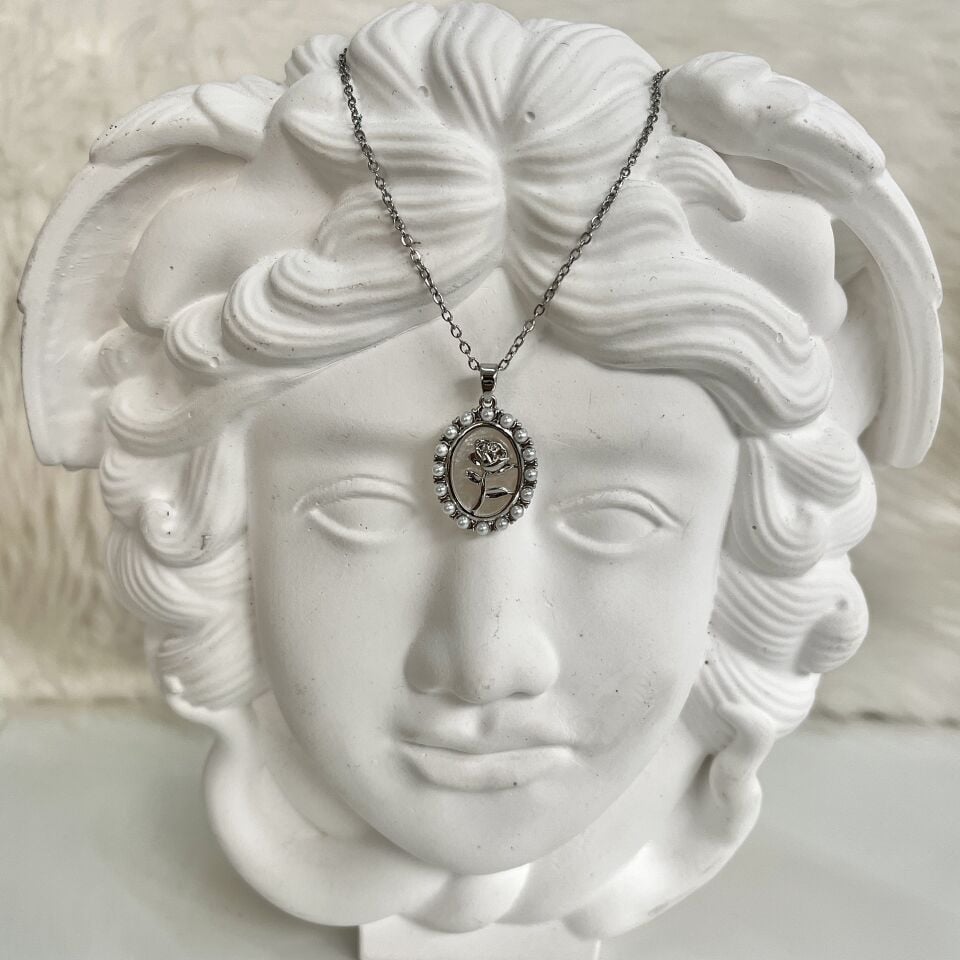 Çelik İnci Detay Gül Kolye