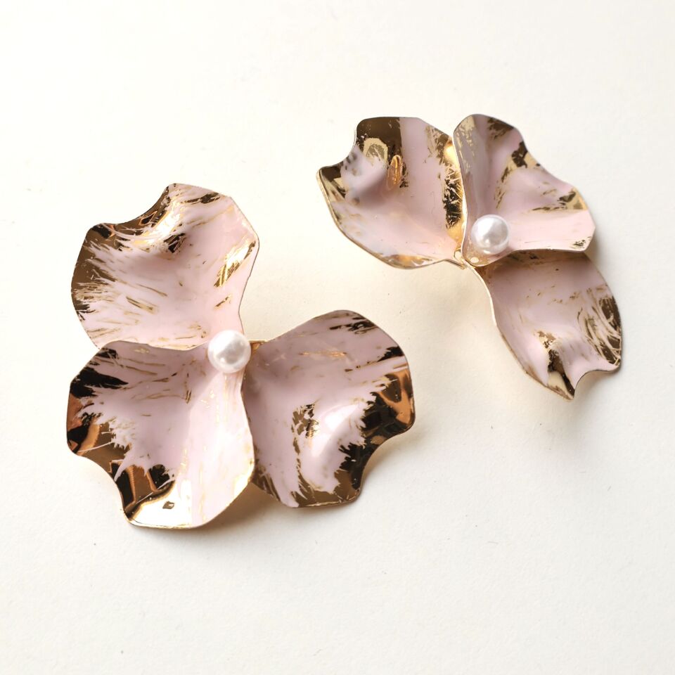 İnci Detay Çiçek Küpe