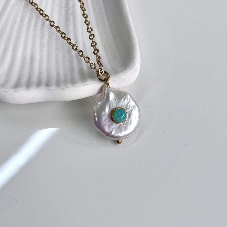 Çelik Sedef Taşı Kolye