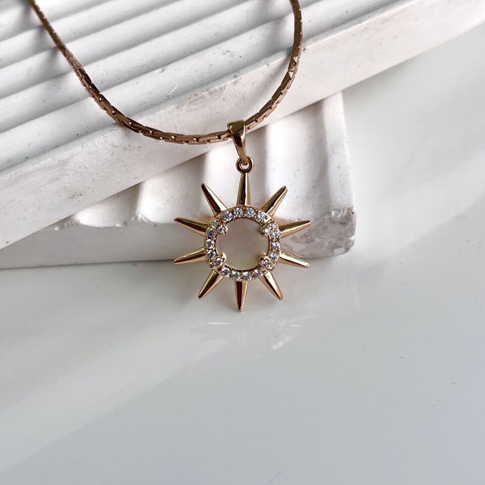 Xuping Güneş Kolye