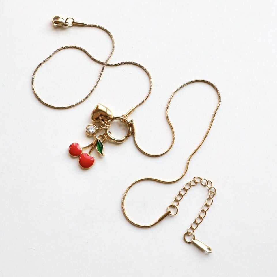 Çelik Kiraz Kolye