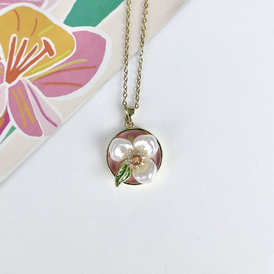 Çelik Çiçek Kolye