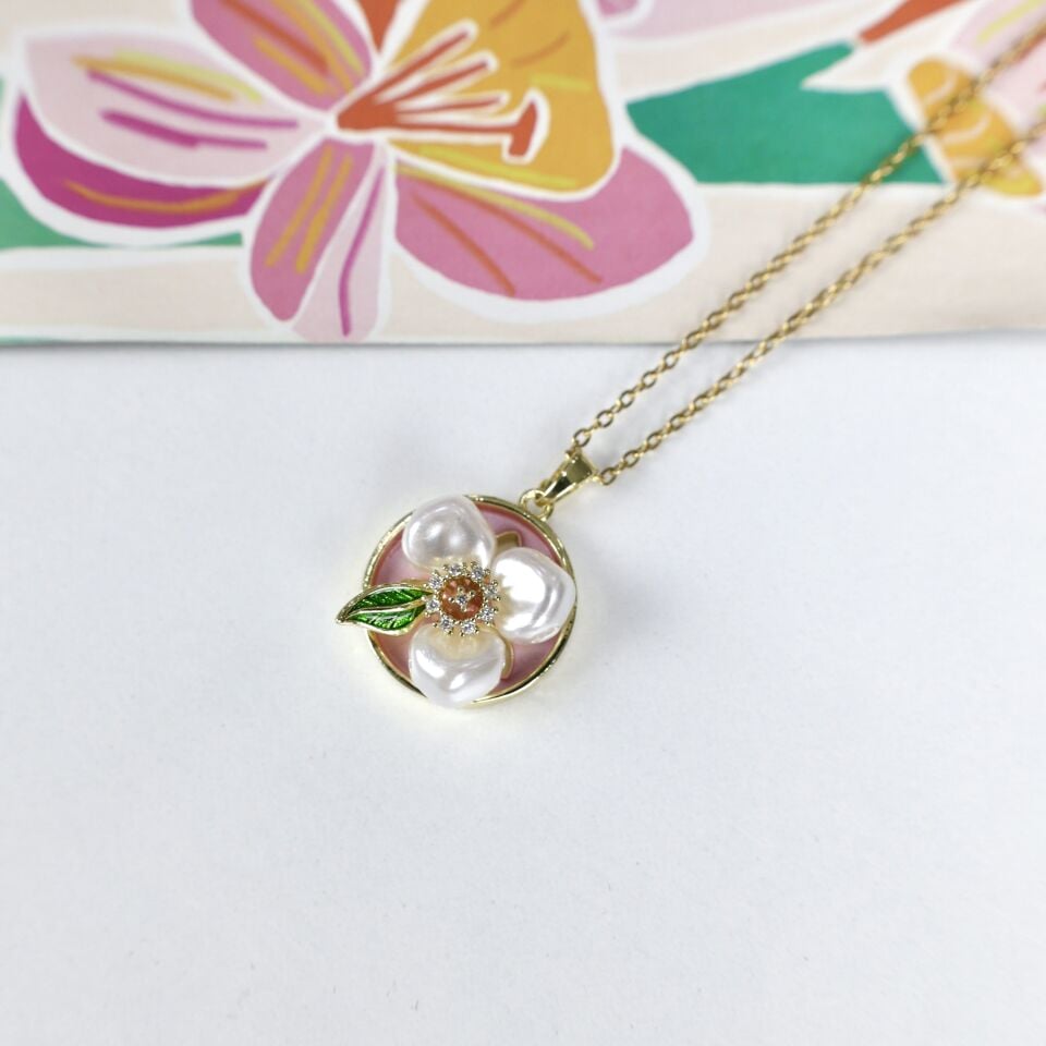 Çelik Çiçek Kolye