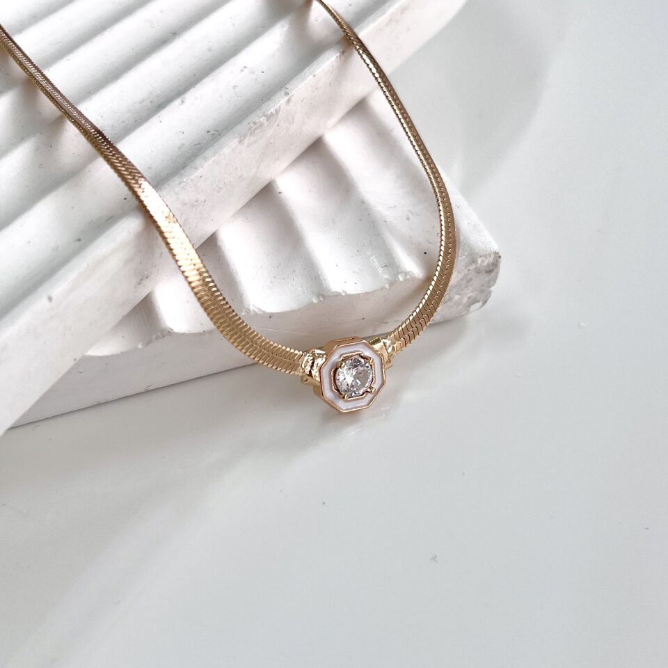 Xuping Taşlı İtalyan Kolye