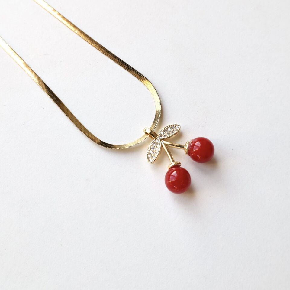 Çelik Kiraz Kolye