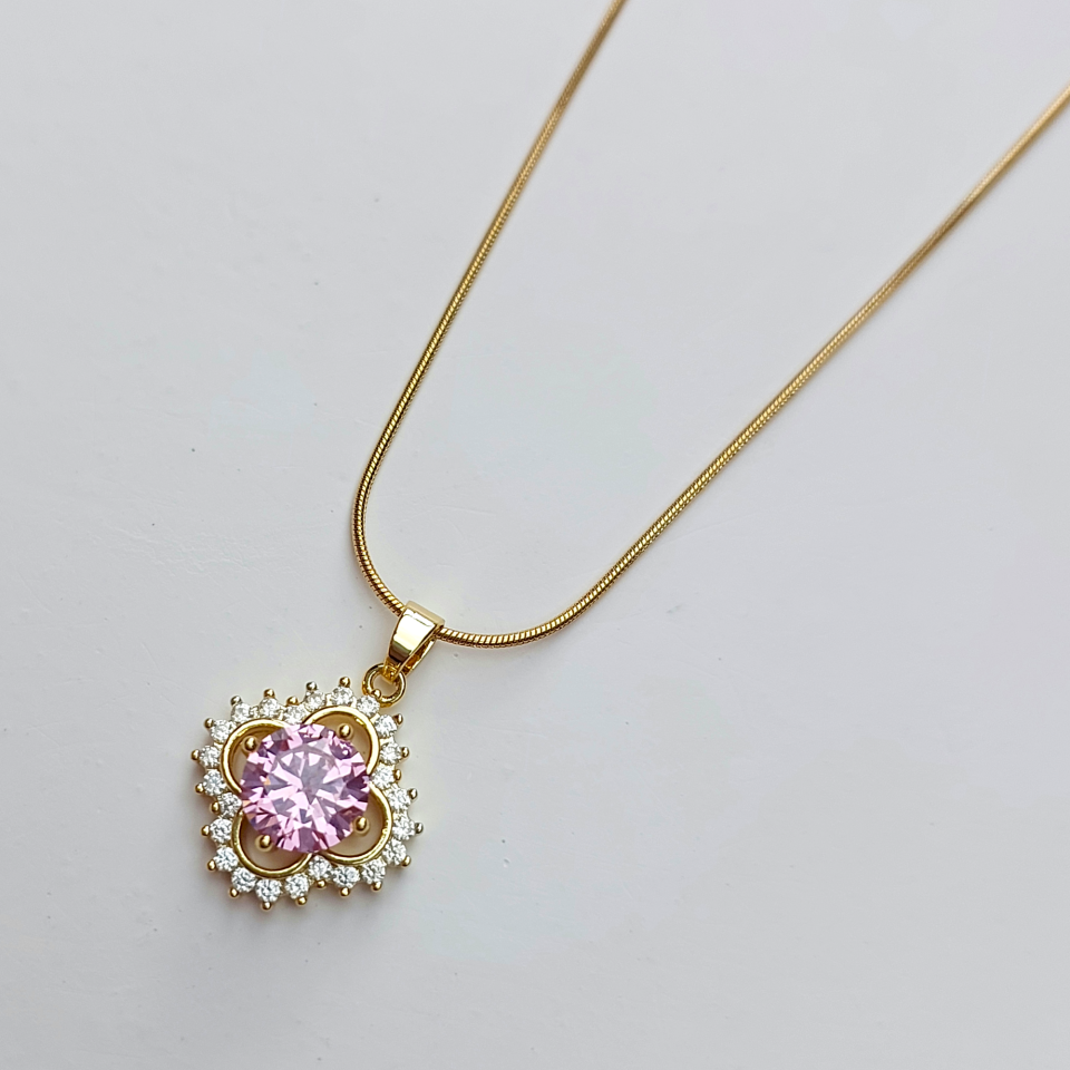 Çelik Pembe Taşlı Kolye