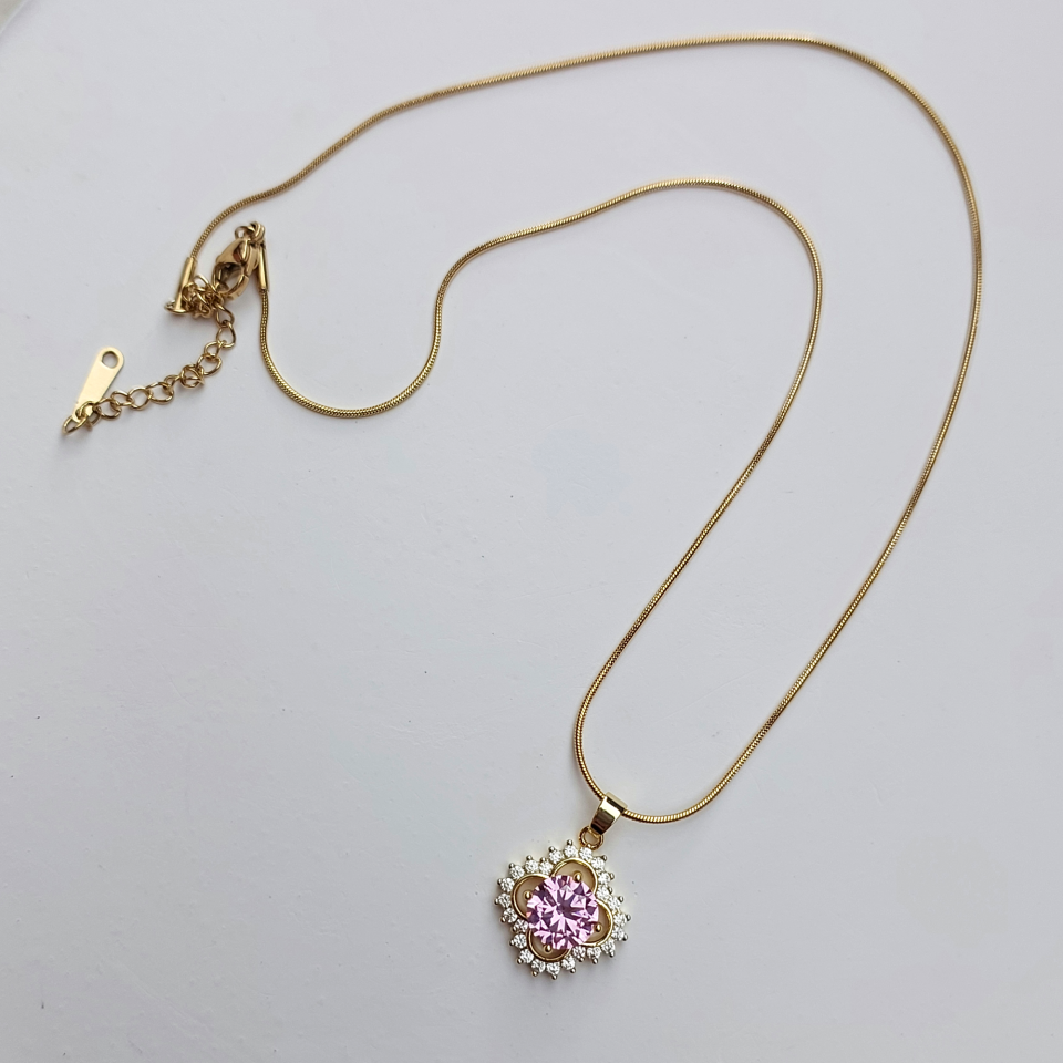 Çelik Pembe Taşlı Kolye
