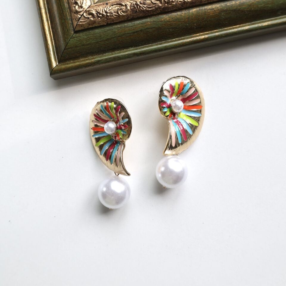 İnci Detay Salyangoz Küpe