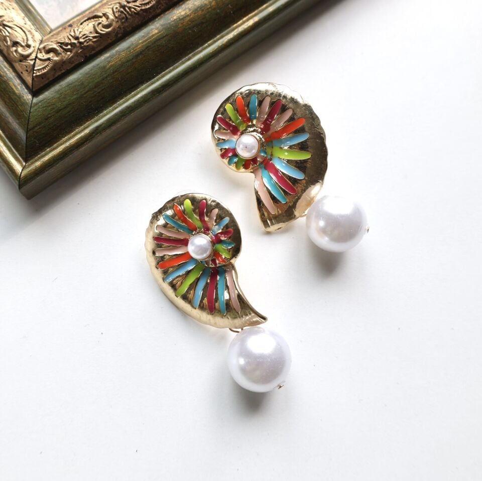 İnci Detay Salyangoz Küpe