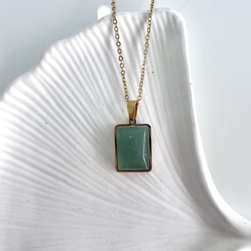 Çelik Aventurin Taşı Kolye