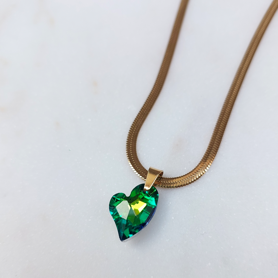 Çelik Kristal Yeşil Kalp Uçlu Kolye