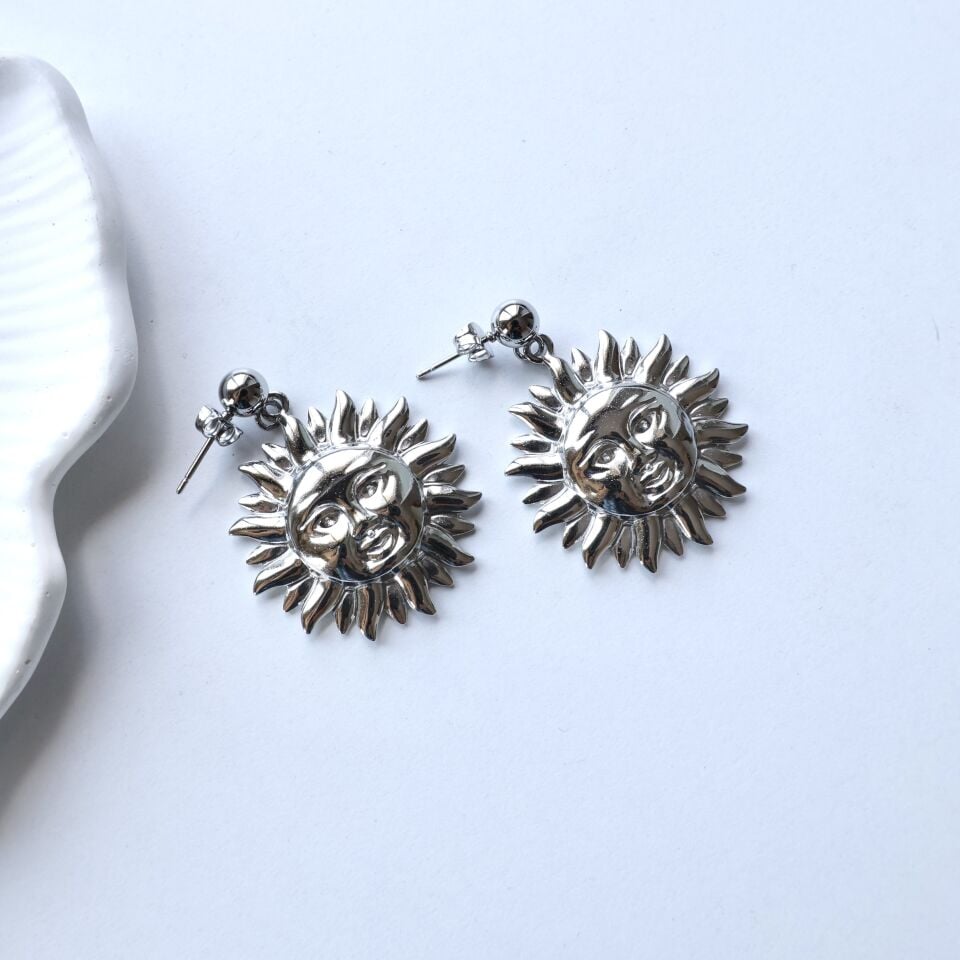 Çelik Güneş Küpe