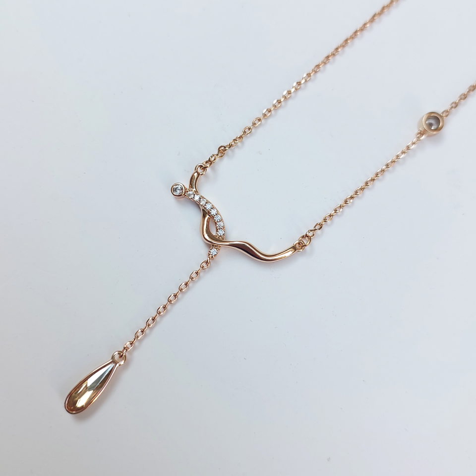 Xuping Vip Sallantı Kolye