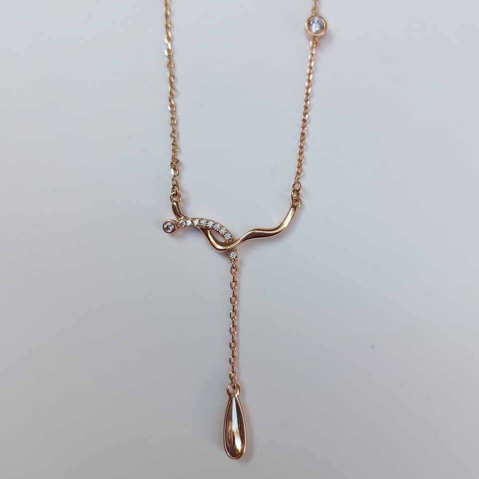 Xuping Vip Sallantı Kolye