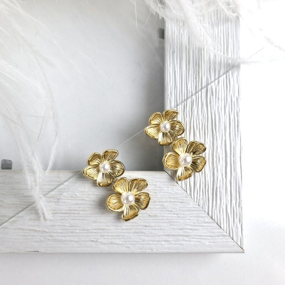 Çelik İnci Detay Çiçek Küpe