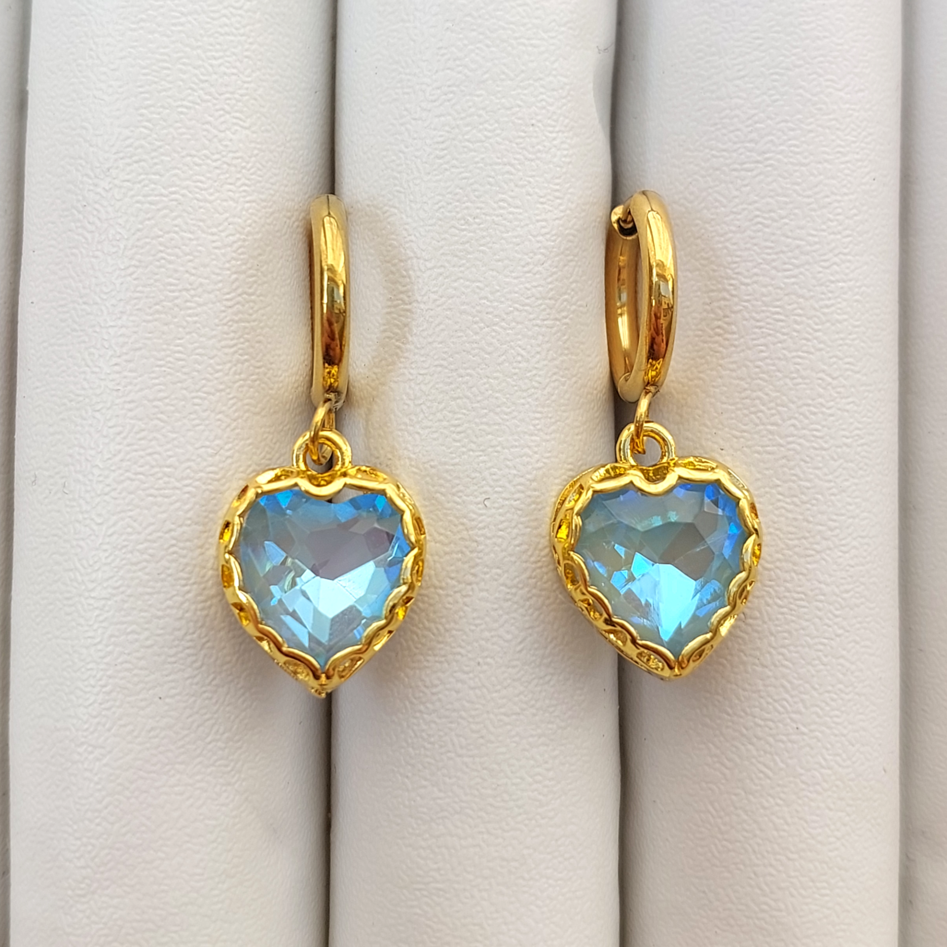 Çelik Kristal Mavi Kalp Küpe