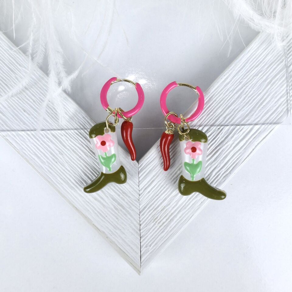 Çiçekli Çizme Küpe