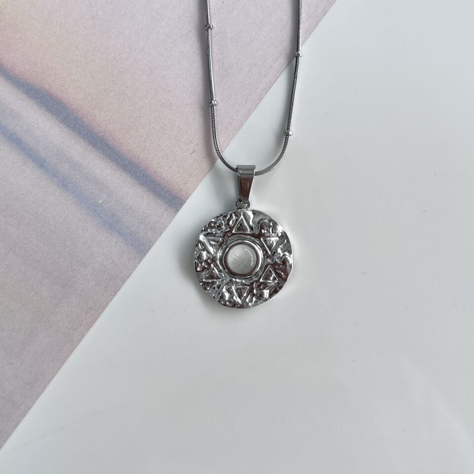 Çelik Kedi Gözü Kolye