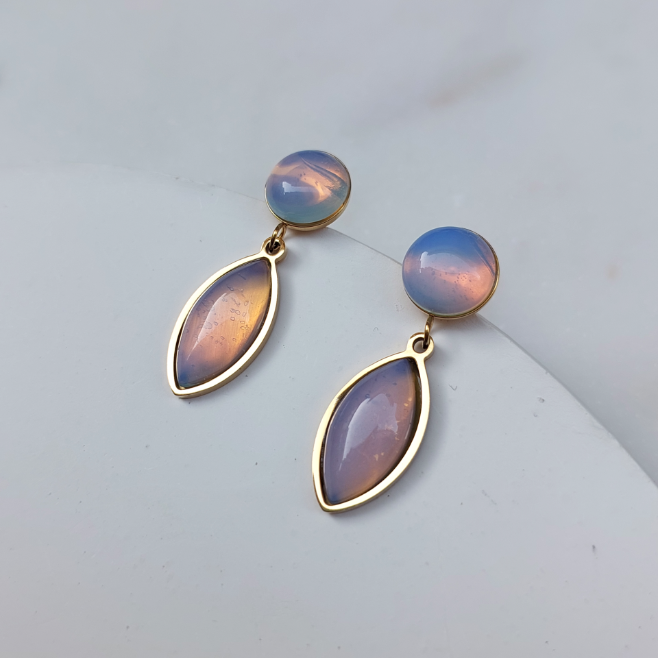 Çelik Ay Taşı Küpe