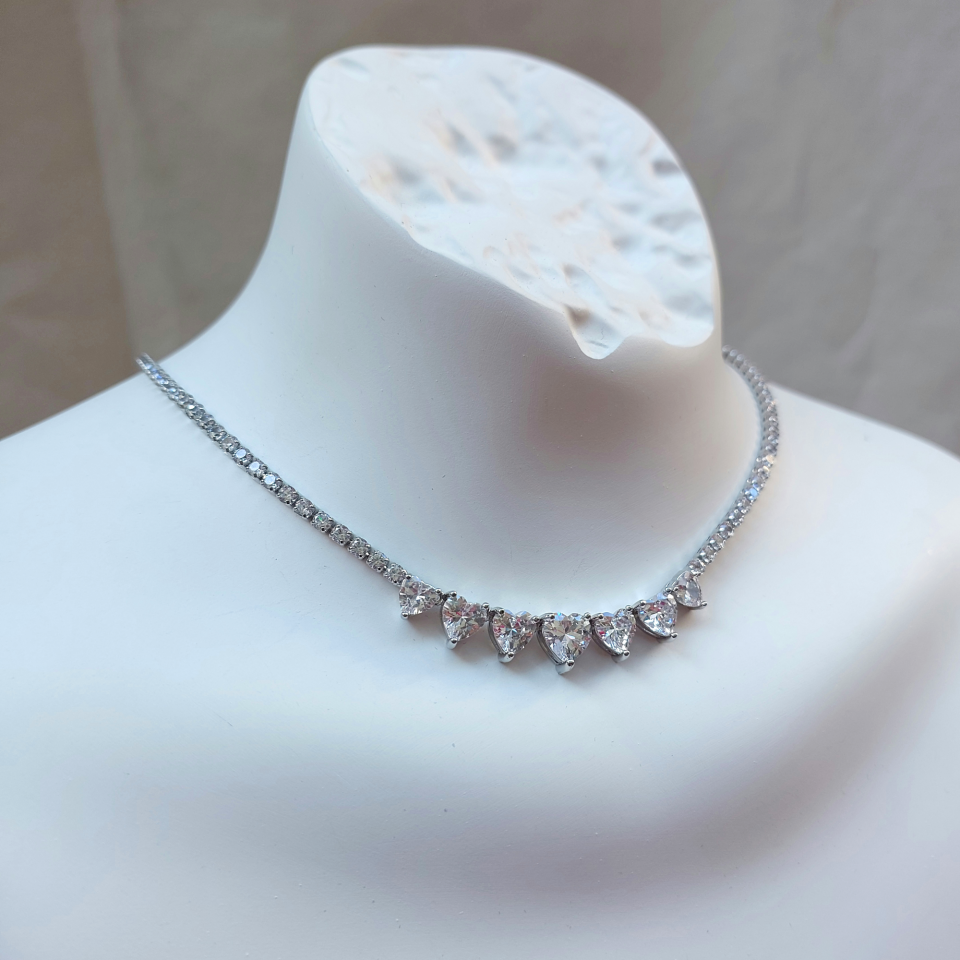 Özel Seri Su Yolu Kalpli Kolye