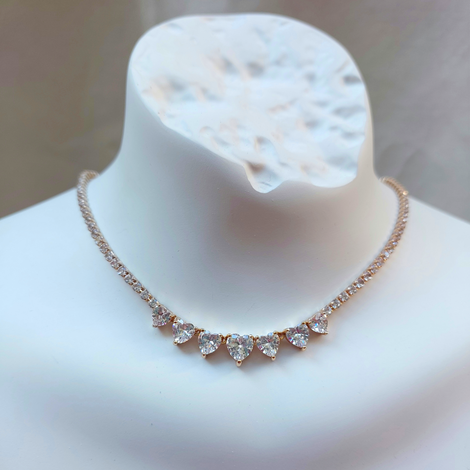 Özel Seri Su Yolu Kalpli Kolye