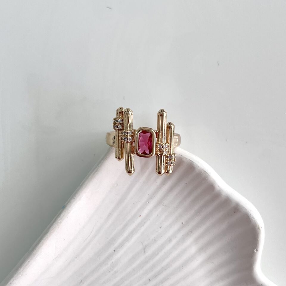 Vip Pembe Taşlı Yüzük |