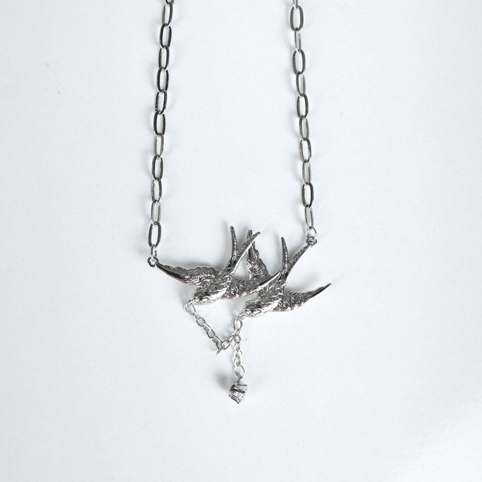 Taş Detay Kuş Kolye