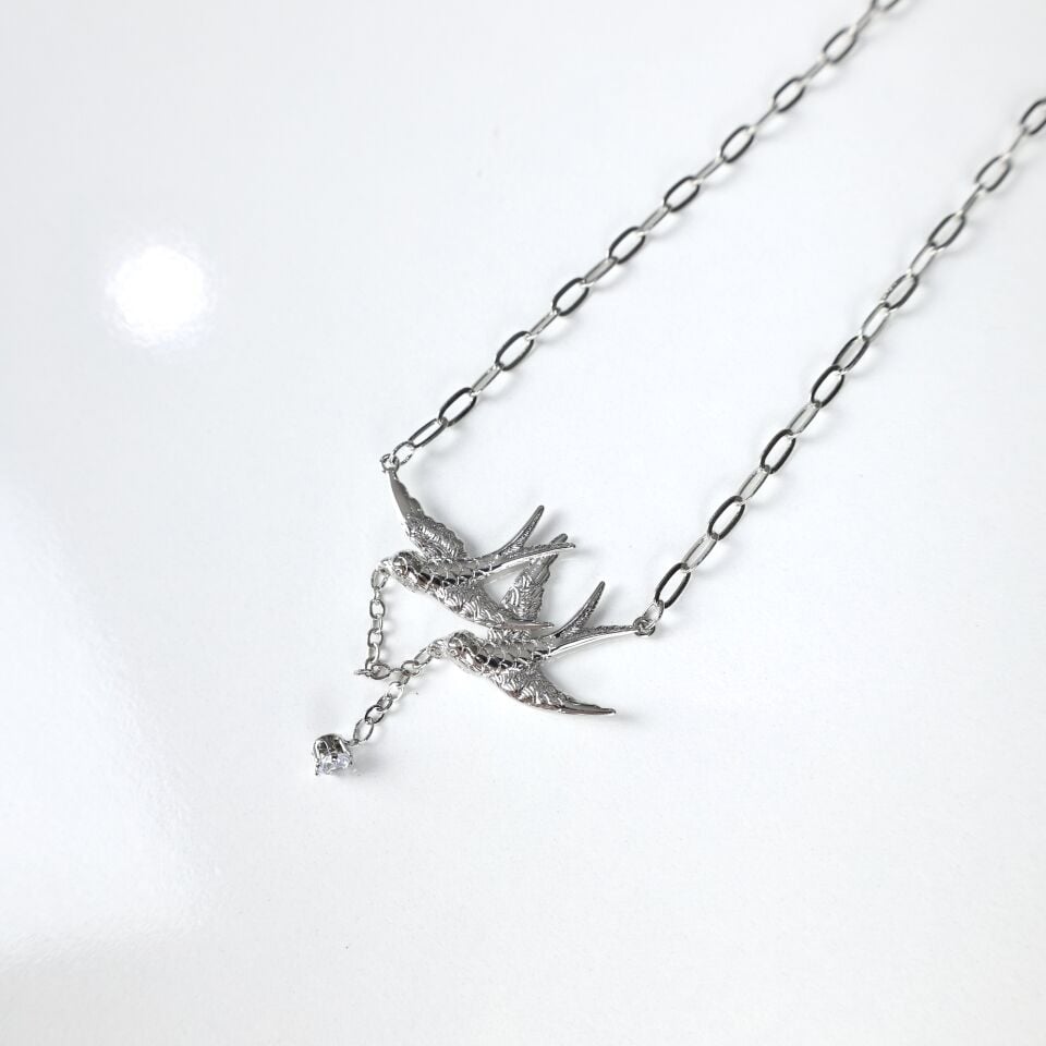 Taş Detay Kuş Kolye