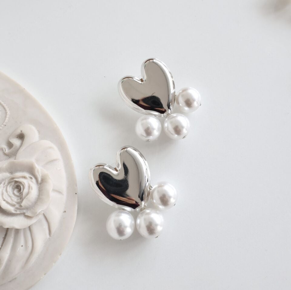 İncili Kalp Plaka Küpe