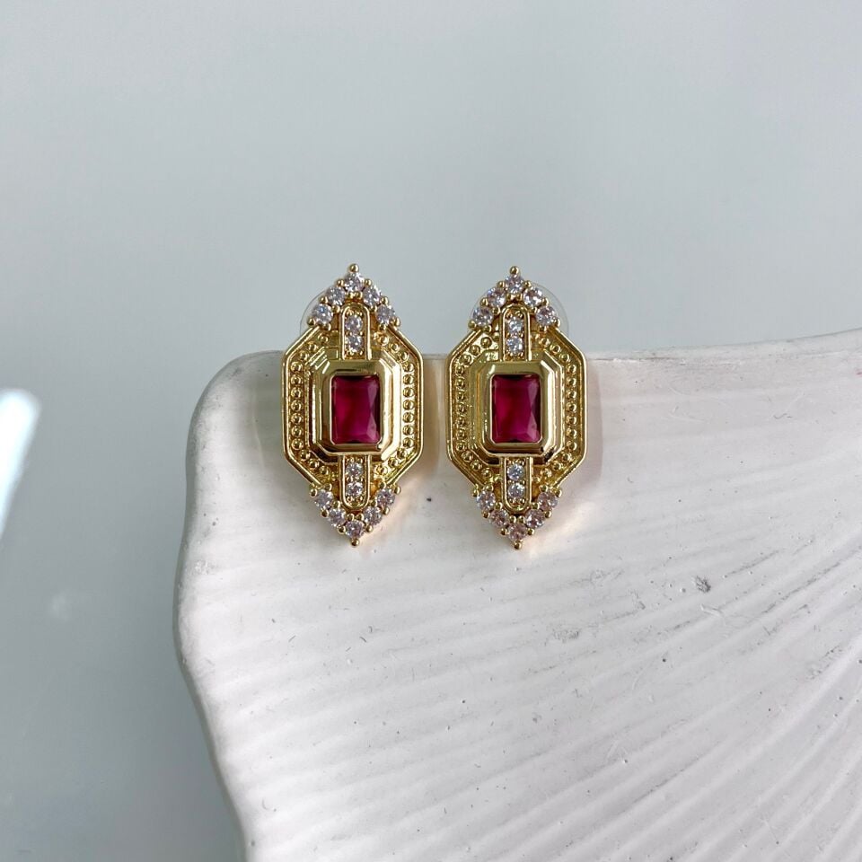 Çelik Pembe Taşlı Küpe