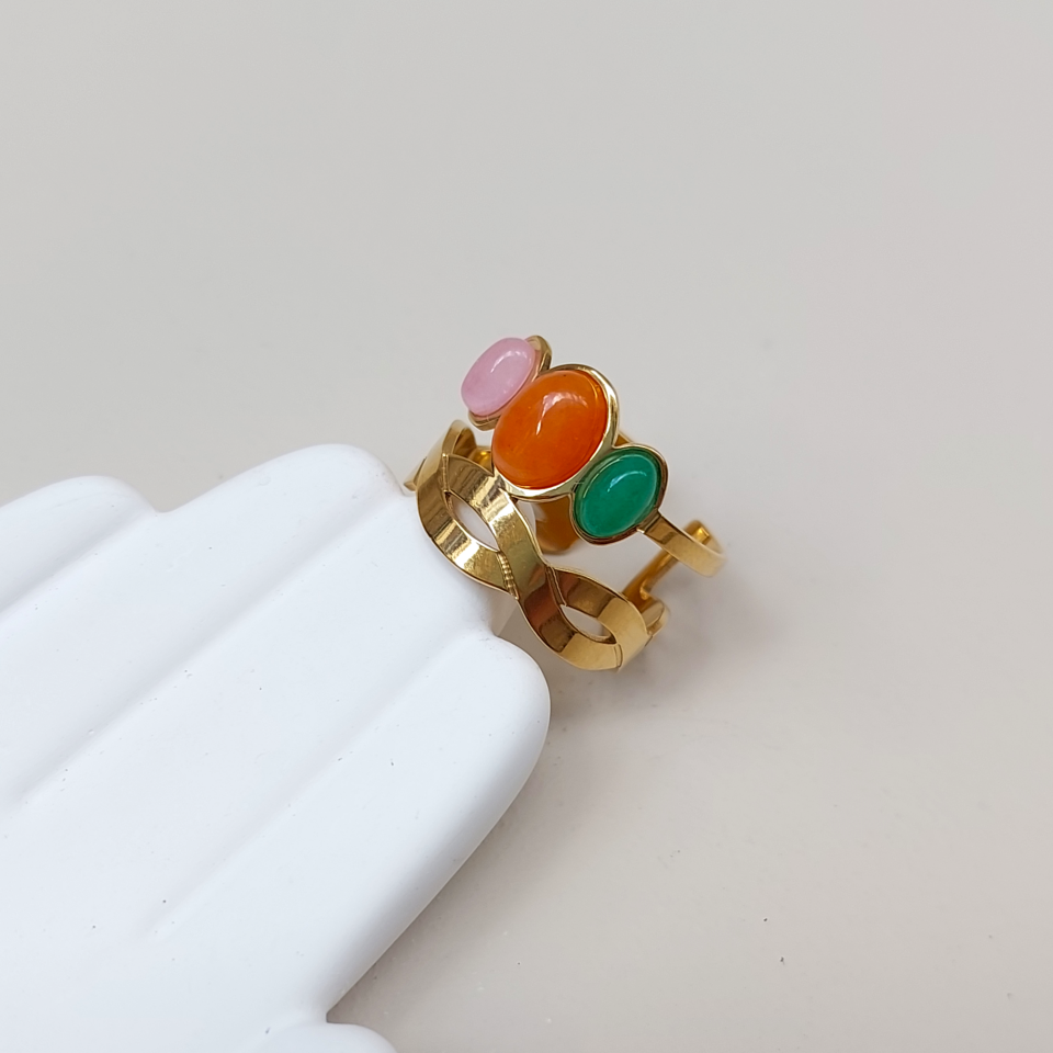 Çelik Renkli Taşlı Yüzük