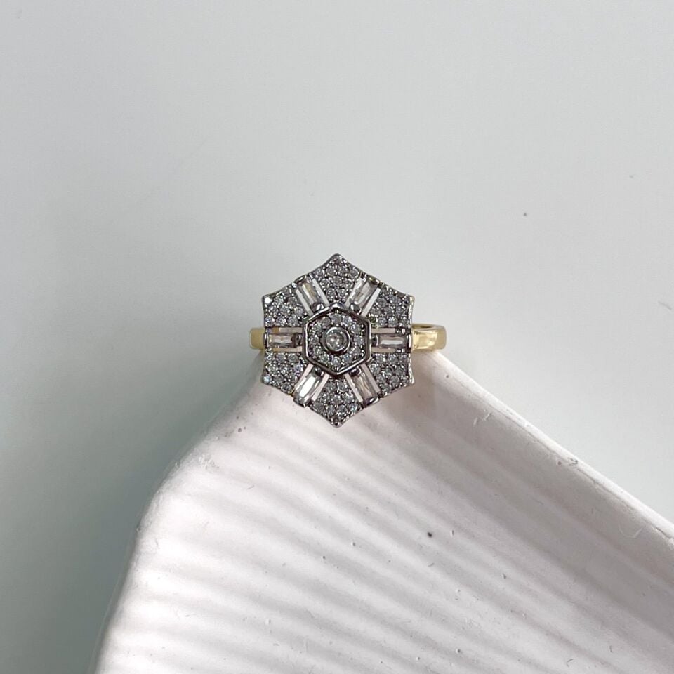 Özel Seri Zirkon Taşlı Yüzük