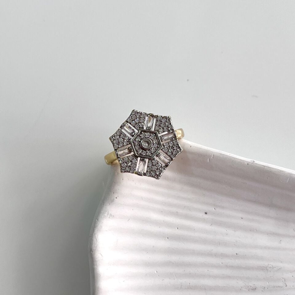 Özel Seri Zirkon Taşlı Yüzük