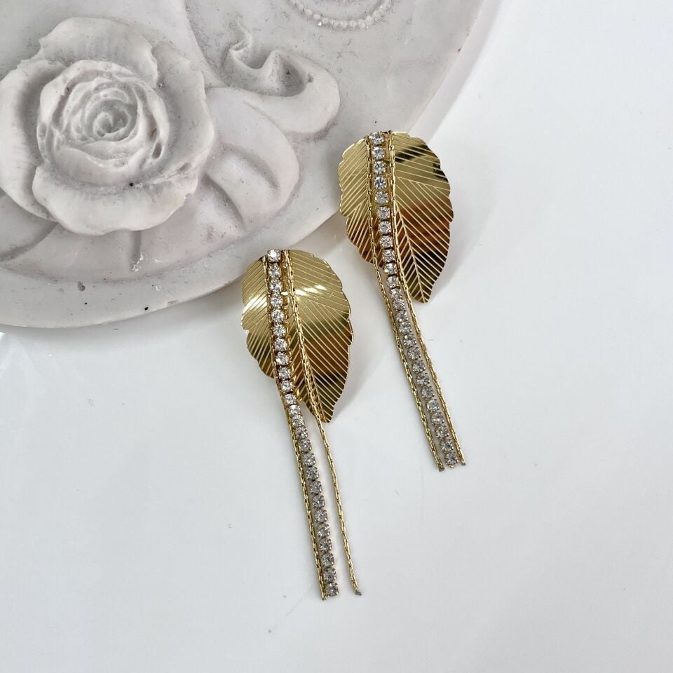 Çelik Taşlı Yaprak Küpe