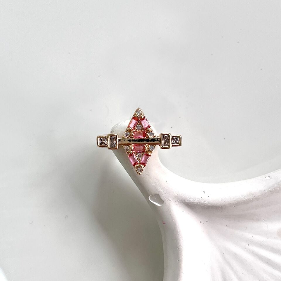 Özel Seri Pembe Taşlı Yüzük