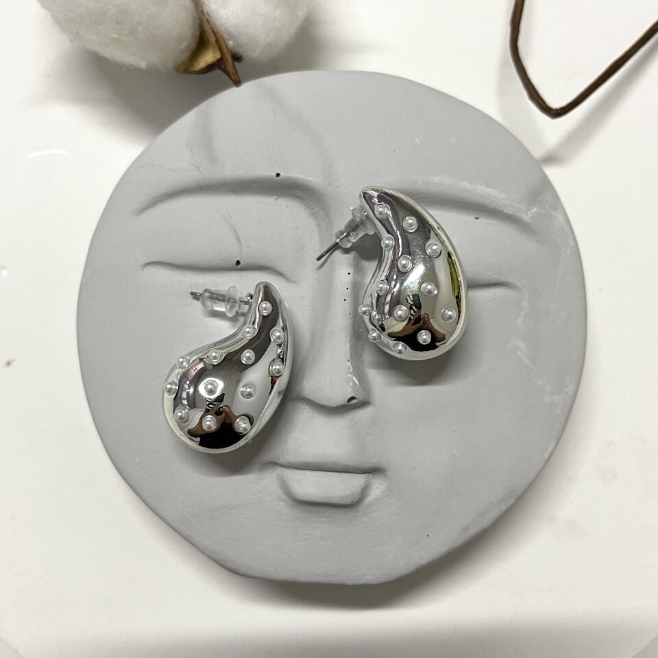 İnci Detay Bottega Küpe