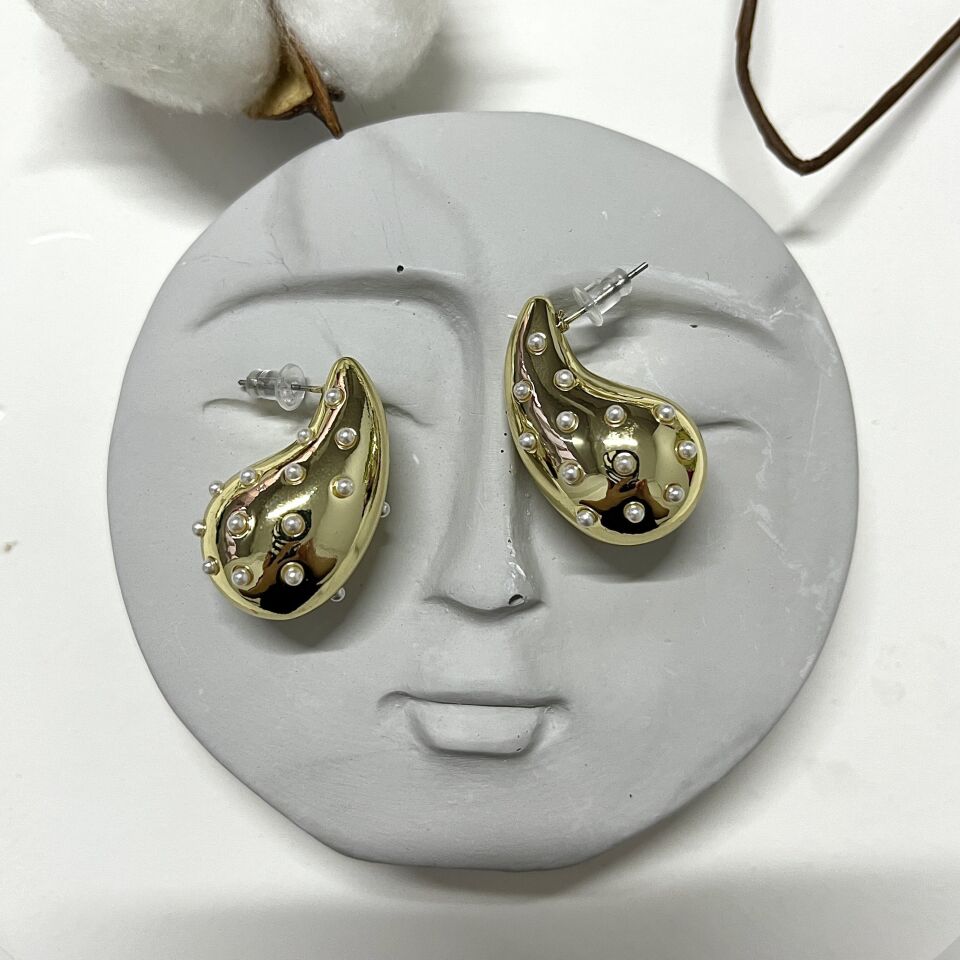 İnci Detay Bottega Küpe