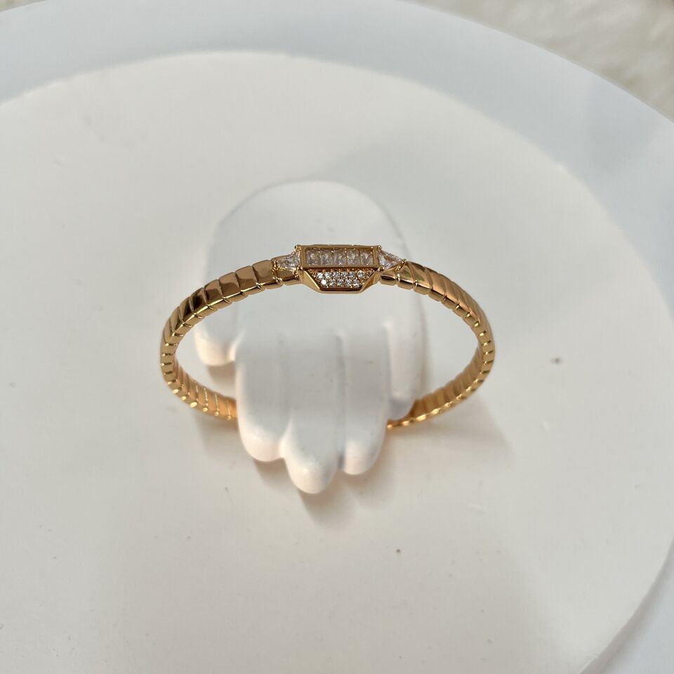 Özel Seri Zirkon Taşlı Kelepçe