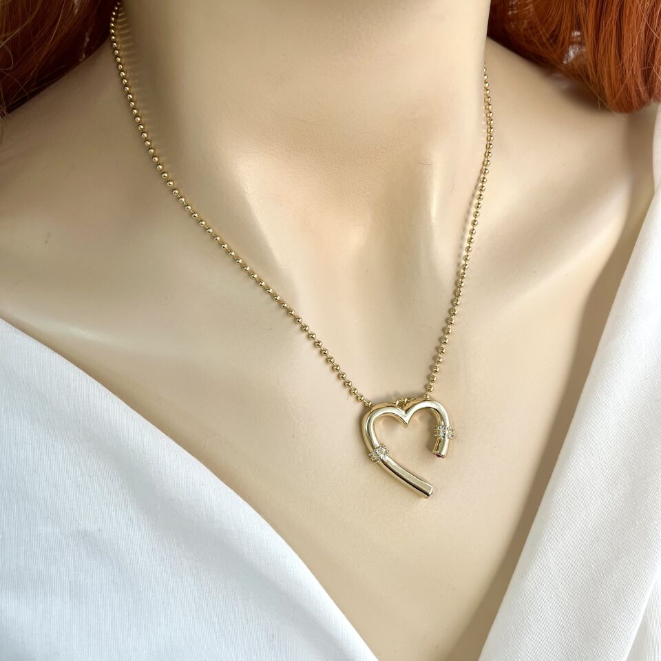 Özel Seri Taşlı Kalp Kolye