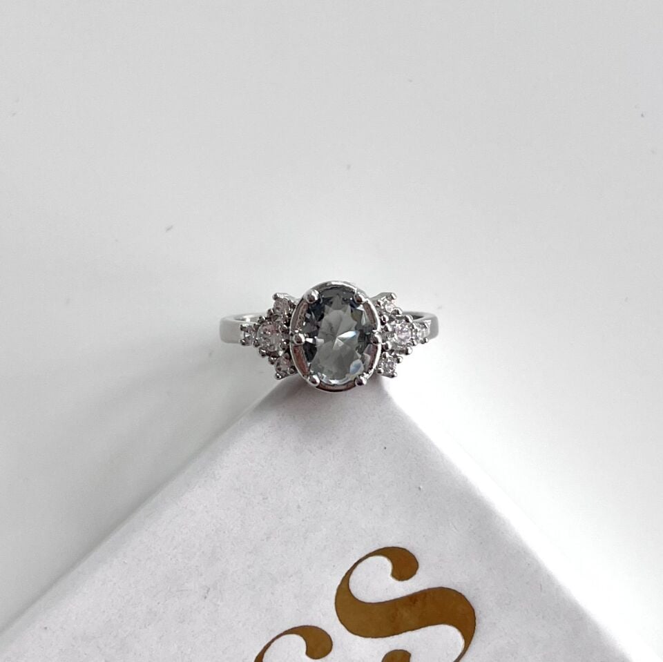 Özel Seri Taşlı Yüzük