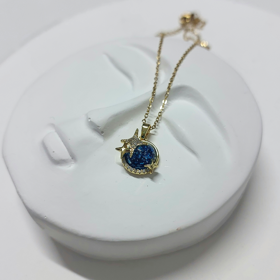 Çelik Yıldızlı Kolye