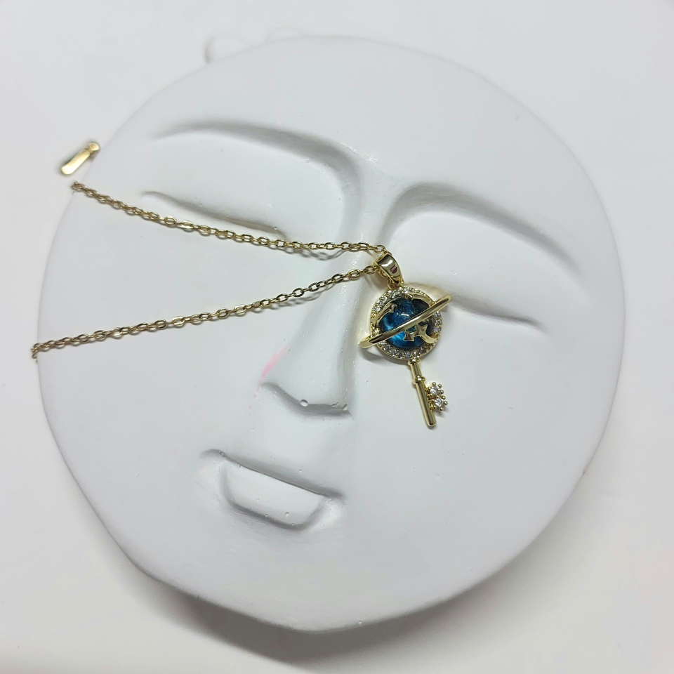 Çelik Anahtar Kolye